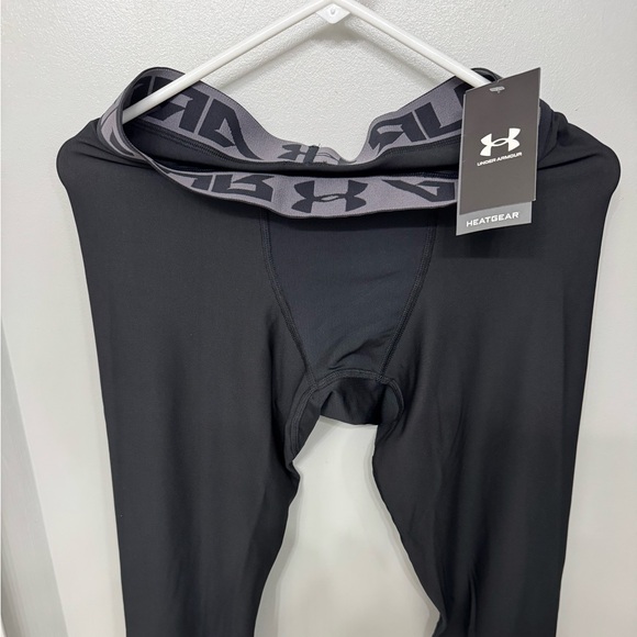 New with Tags Under Armour Black HeatGear Leggings, Men’s Large - Picture 1 of 6